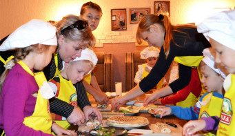 Школа юных рестораторов в клуб-караоке  «Лабиринт»